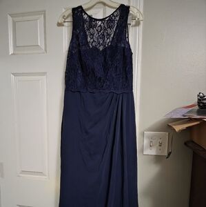 Elegant Navy Lace Evening Dress